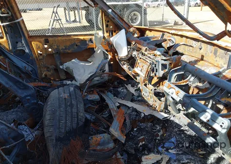 2014 Ford Expedition Limited from USA, damaged, VIN 1FMJU2A57EEF31314